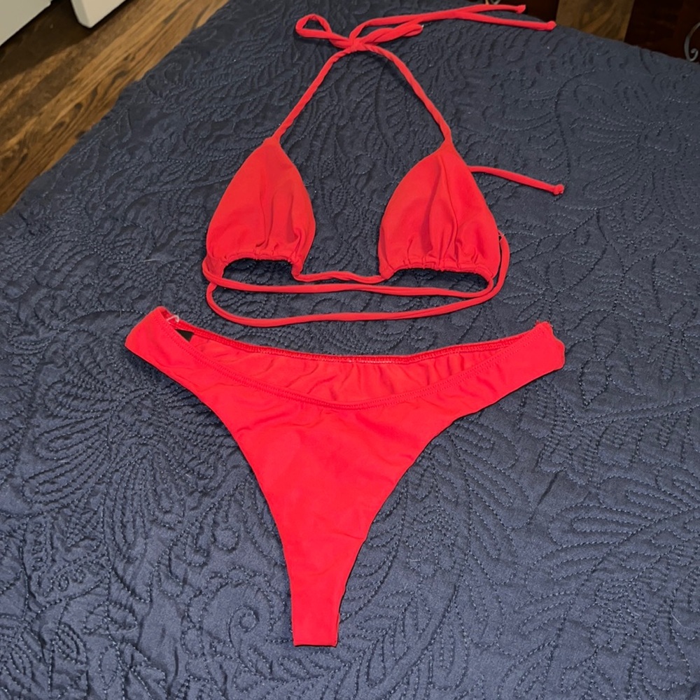 DISRUPTIVE YOUTH bikini set - red